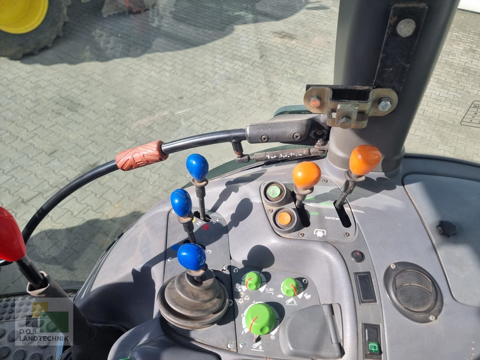 Traktor Türe ait Deutz Agrotron 120 Mk2, Gebrauchtmaschine içinde Regensburg (resim 13)