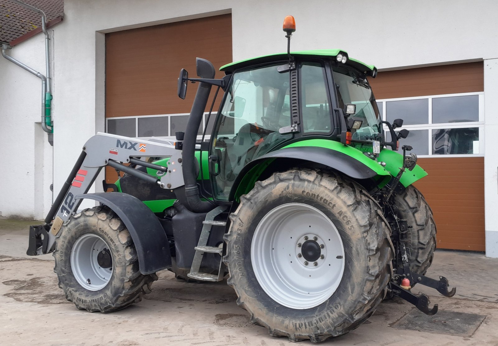 Traktor от тип Deutz Agrotron 130, Gebrauchtmaschine в Kraiburg (Снимка 2)