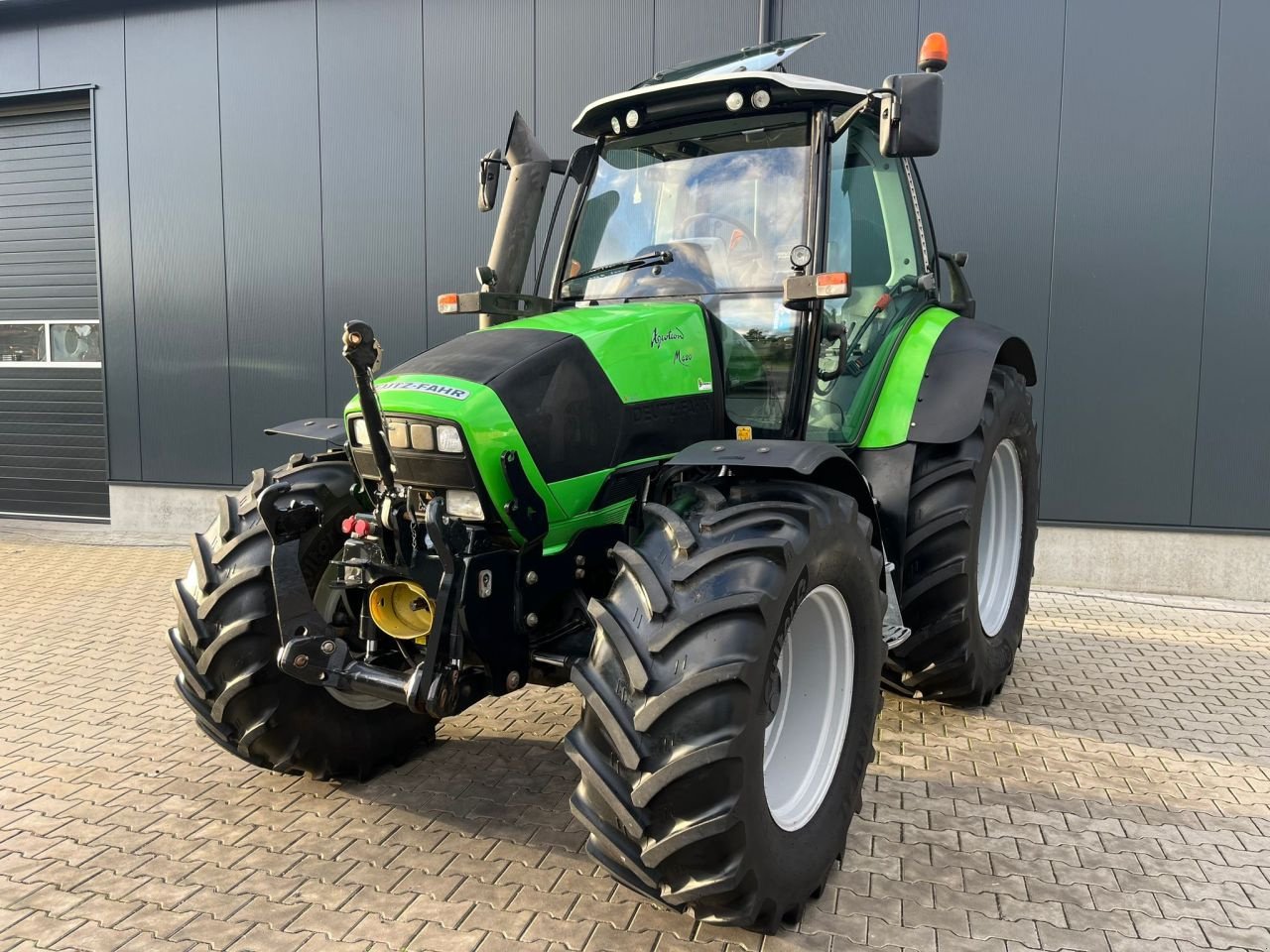 Traktor van het type Deutz Agrotron M420, Gebrauchtmaschine in Daarle (Foto 1)