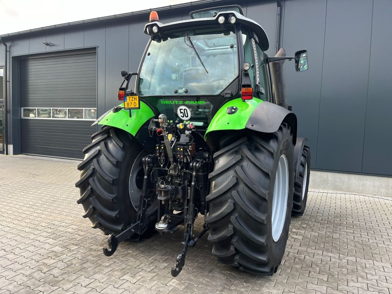 Traktor van het type Deutz Agrotron M420, Gebrauchtmaschine in Daarle (Foto 5)