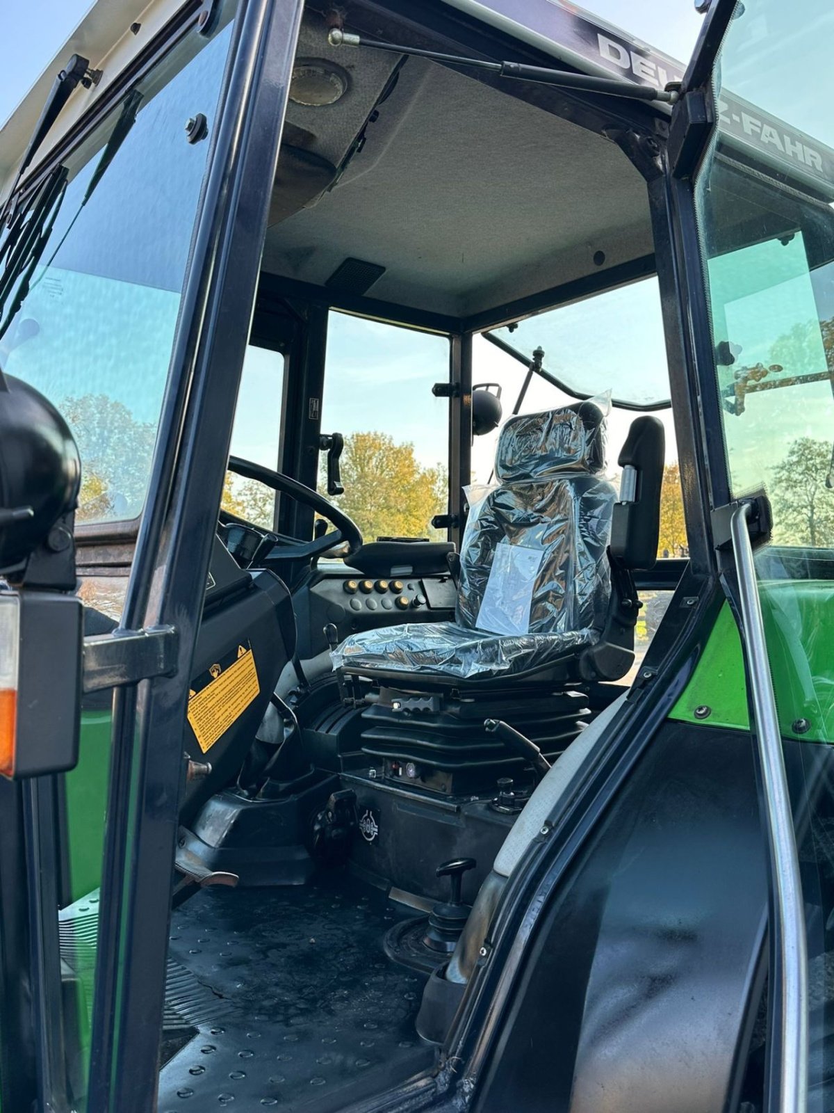 Traktor del tipo Deutz AGROXTRA 4.47, Gebrauchtmaschine In Linde (dr) (Immagine 3)