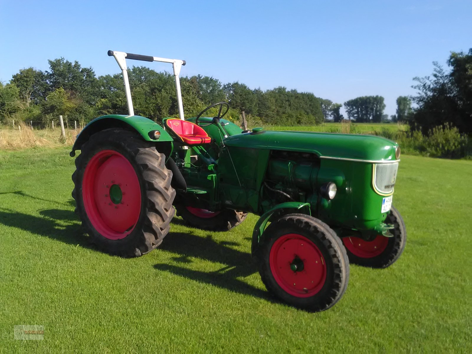 Traktor of the type Deutz D 50, Gebrauchtmaschine in Bensheim - Schwanheim (Picture 1)