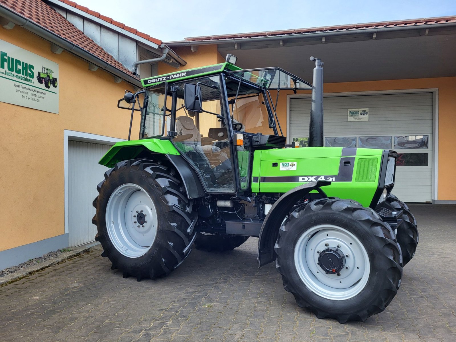 Traktor tipa Deutz DX 4.31 mit original 3495 Bstd., Gebrauchtmaschine u Laaber (Slika 2)