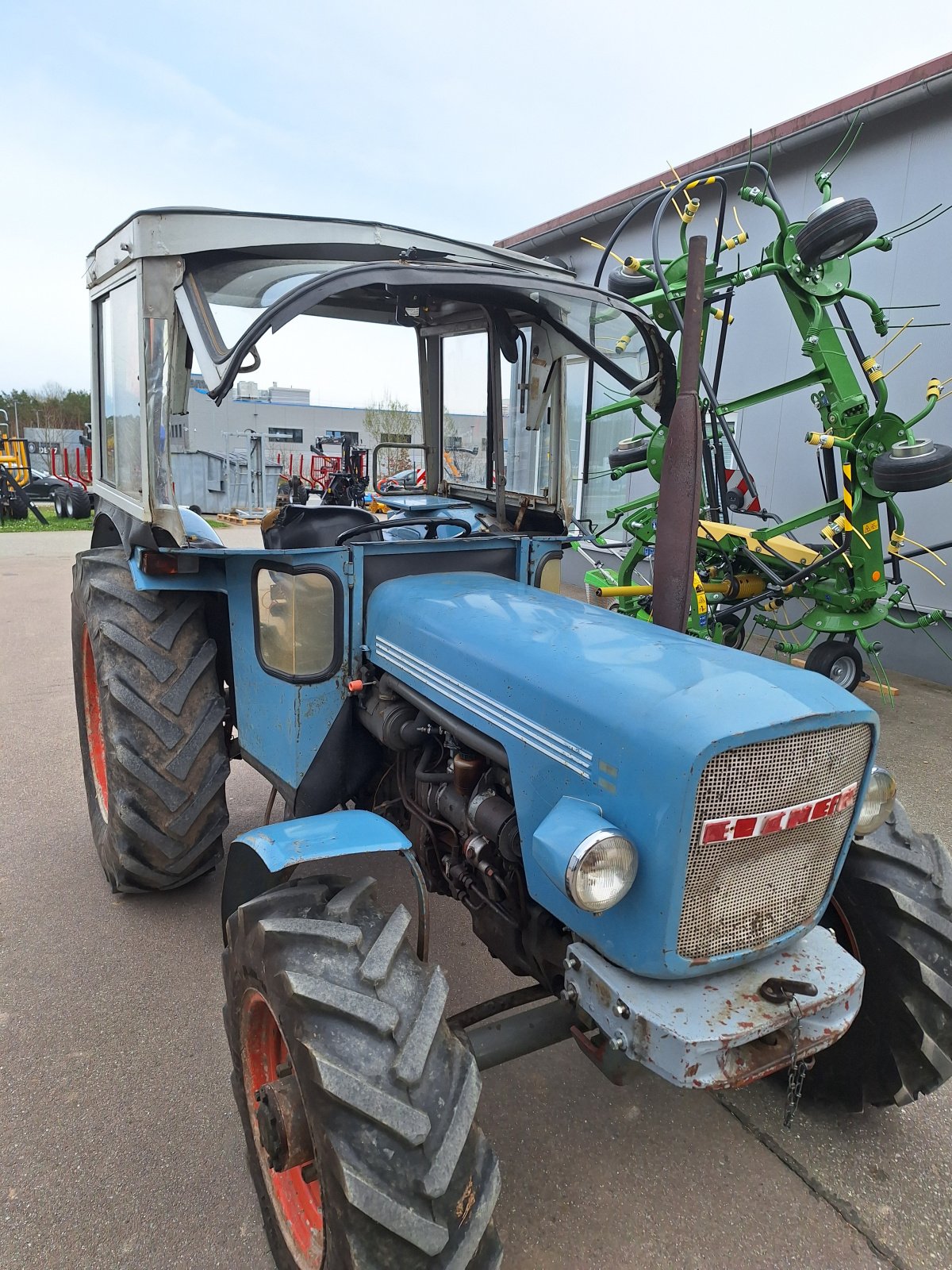 Traktor del tipo Eicher 3254 A, Gebrauchtmaschine In Nittenau (Immagine 1)