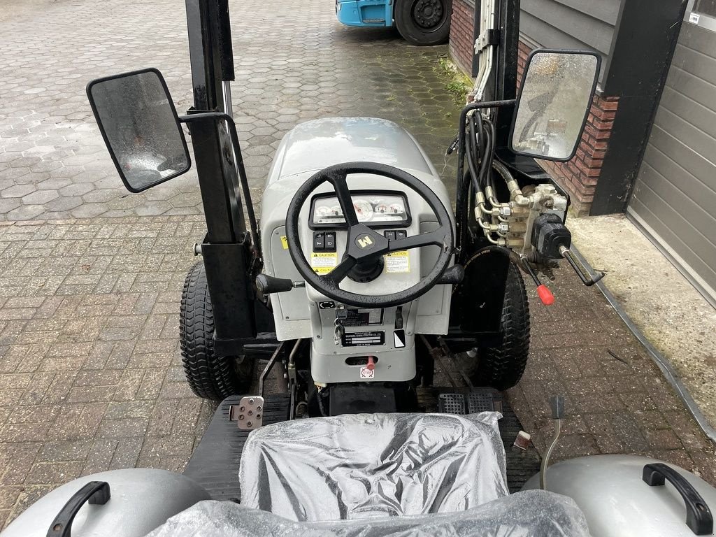 Traktor van het type Eurotrac F25 minitractor met frontlader / gazonbanden, Gebrauchtmaschine in Neer (Foto 8)