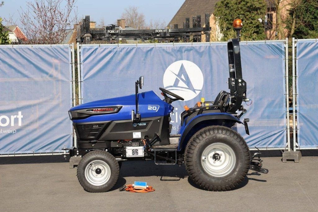 Traktor del tipo Farmtrac 20E, Gebrauchtmaschine en Antwerpen (Imagen 2)