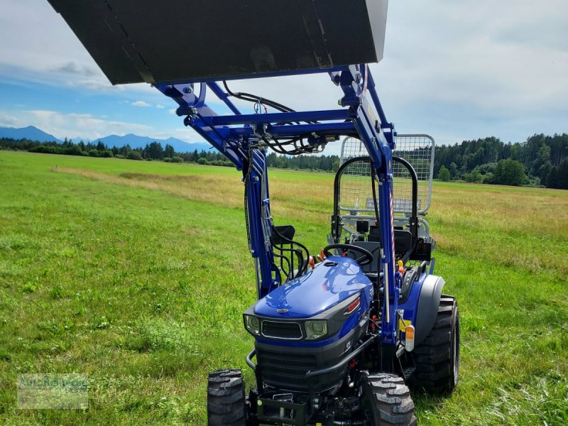 Traktor van het type Farmtrac Farmtrac 26, Neumaschine in Königsdorf