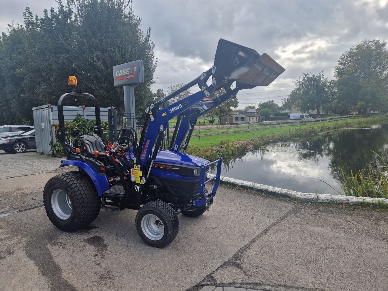 Traktor van het type Farmtrac FT20 met voorlader, Gebrauchtmaschine in Bleiswijk (Foto 1)