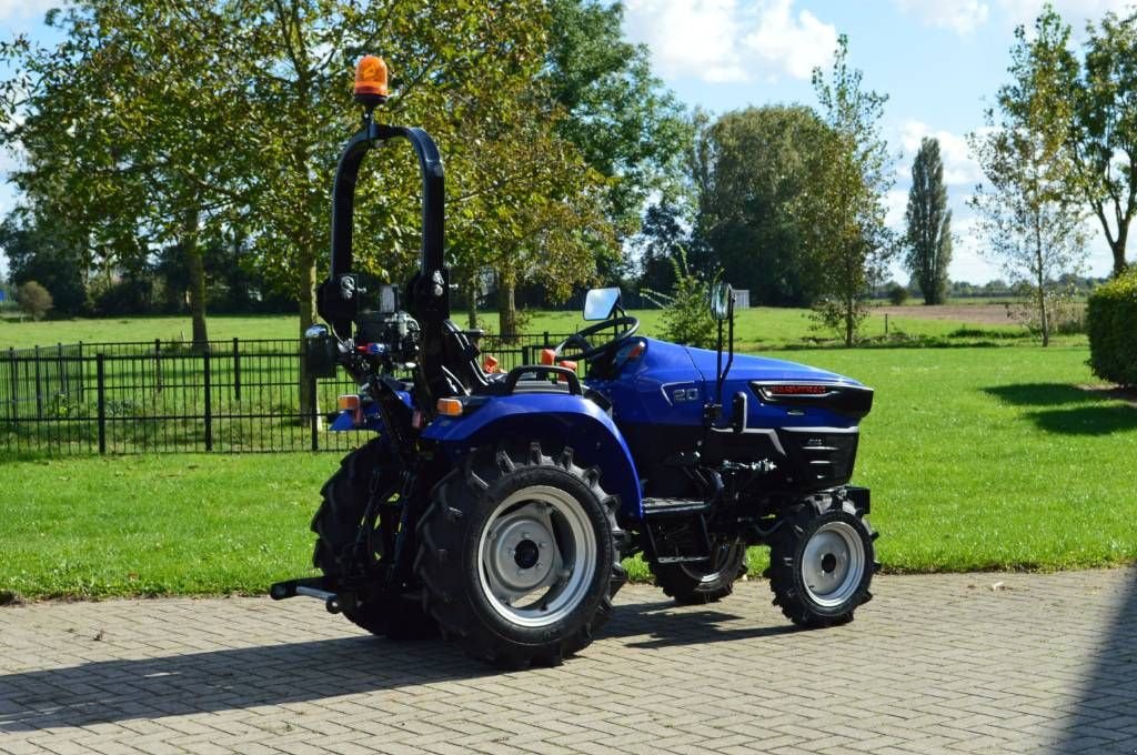 Traktor of the type Farmtrac FT20 MT Compacttractor, Neumaschine in Erichem (Picture 11)