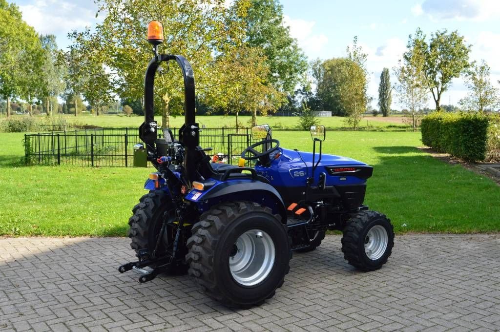 Traktor of the type Farmtrac FT26 HST Compacttractor, Neumaschine in Erichem (Picture 10)