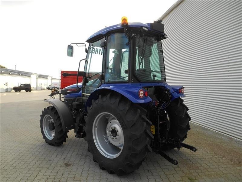 Traktor of the type Farmtrac FT6075E 4WD, Gebrauchtmaschine in Mern (Picture 3)