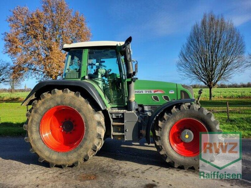 Traktor van het type Fendt ** 718 Com 3 ** Frontzapfwelle **, Gebrauchtmaschine in Rommerskirchen (Foto 5)