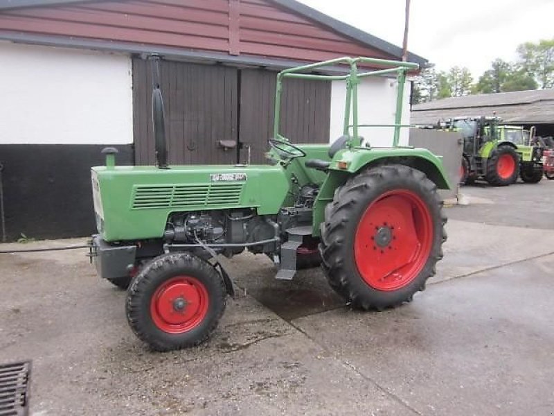 Traktor van het type Fendt 103, Gebrauchtmaschine in Ziegenhagen (Foto 1)