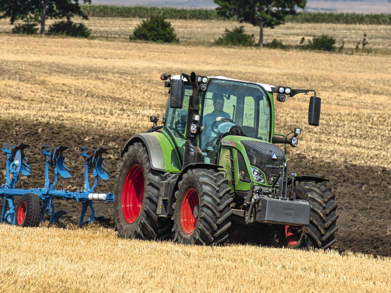 Traktor типа Fendt 1038 Vario, Gebrauchtmaschine в Würzburg (Фотография 1)