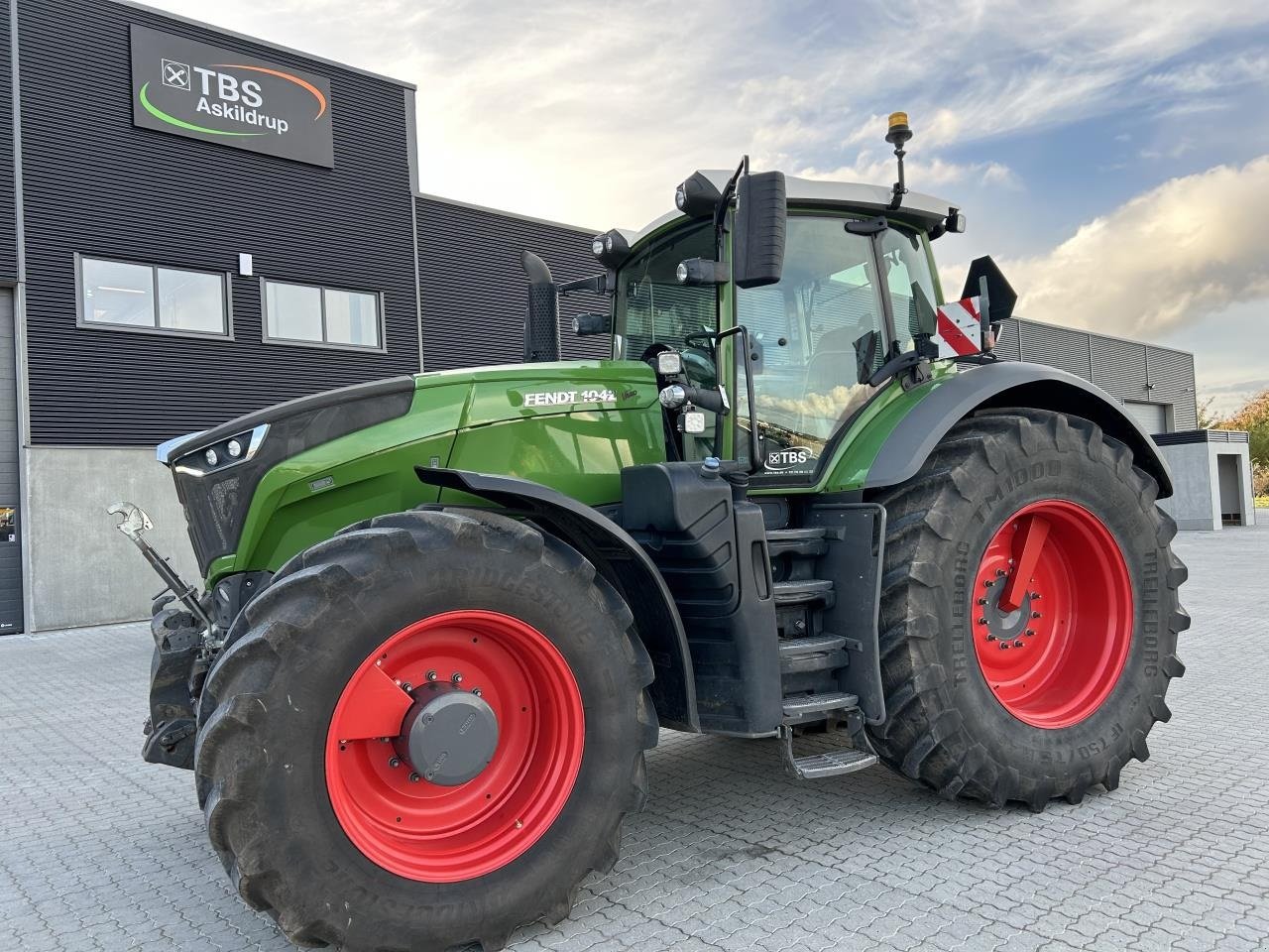 Traktor типа Fendt 1042 VARIO S4, Gebrauchtmaschine в Randers SV (Фотография 1)