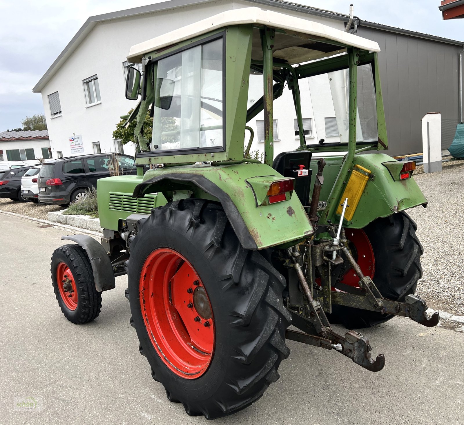 Traktor of the type Fendt 105 S Turbomatik mit Servolenkung und 1 dw und 1 ew Steuergerät, Gebrauchtmaschine in Burgrieden (Picture 3)