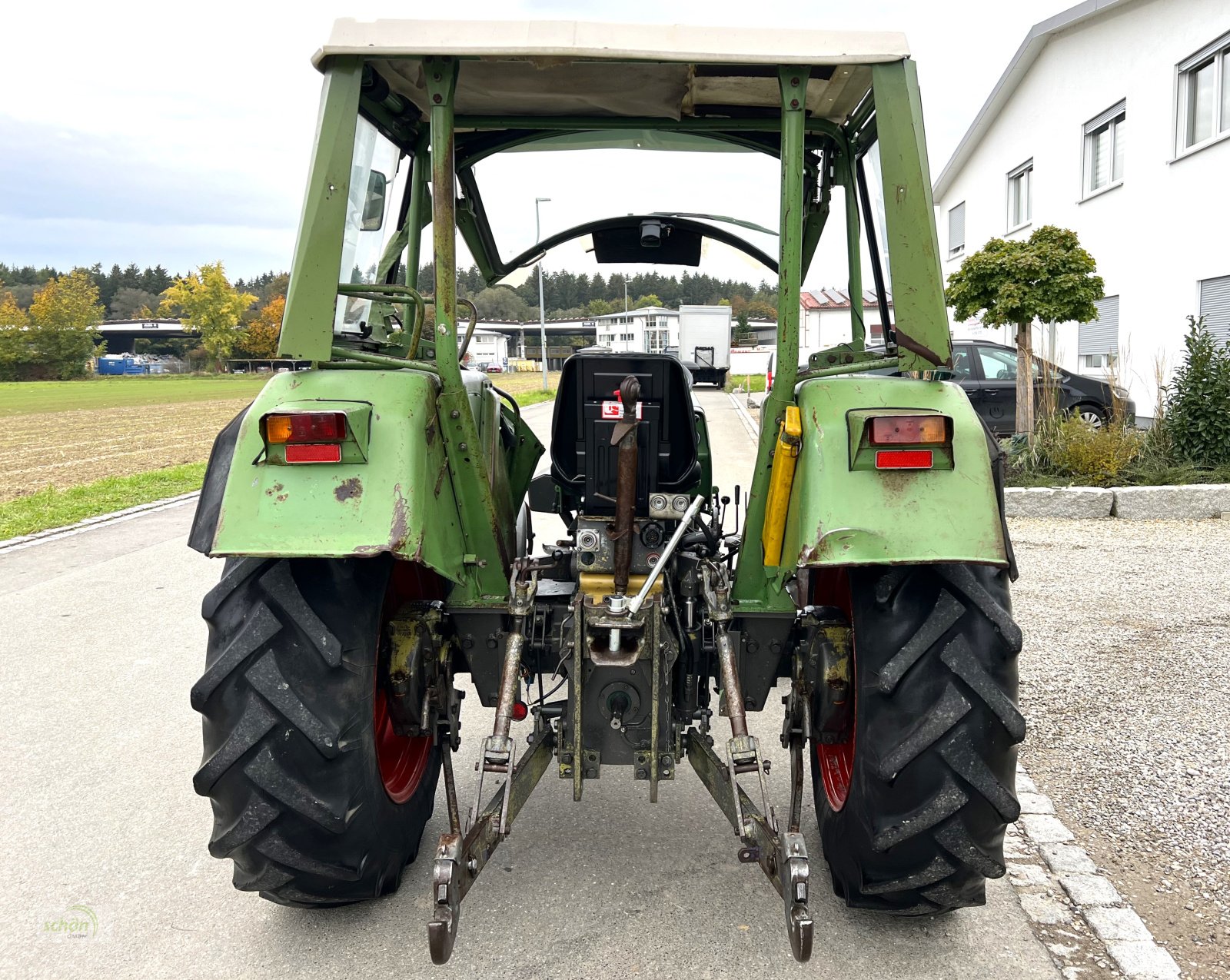 Traktor del tipo Fendt 105 S Turbomatik mit Servolenkung und 1 dw und 1 ew Steuergerät, Gebrauchtmaschine In Burgrieden (Immagine 4)