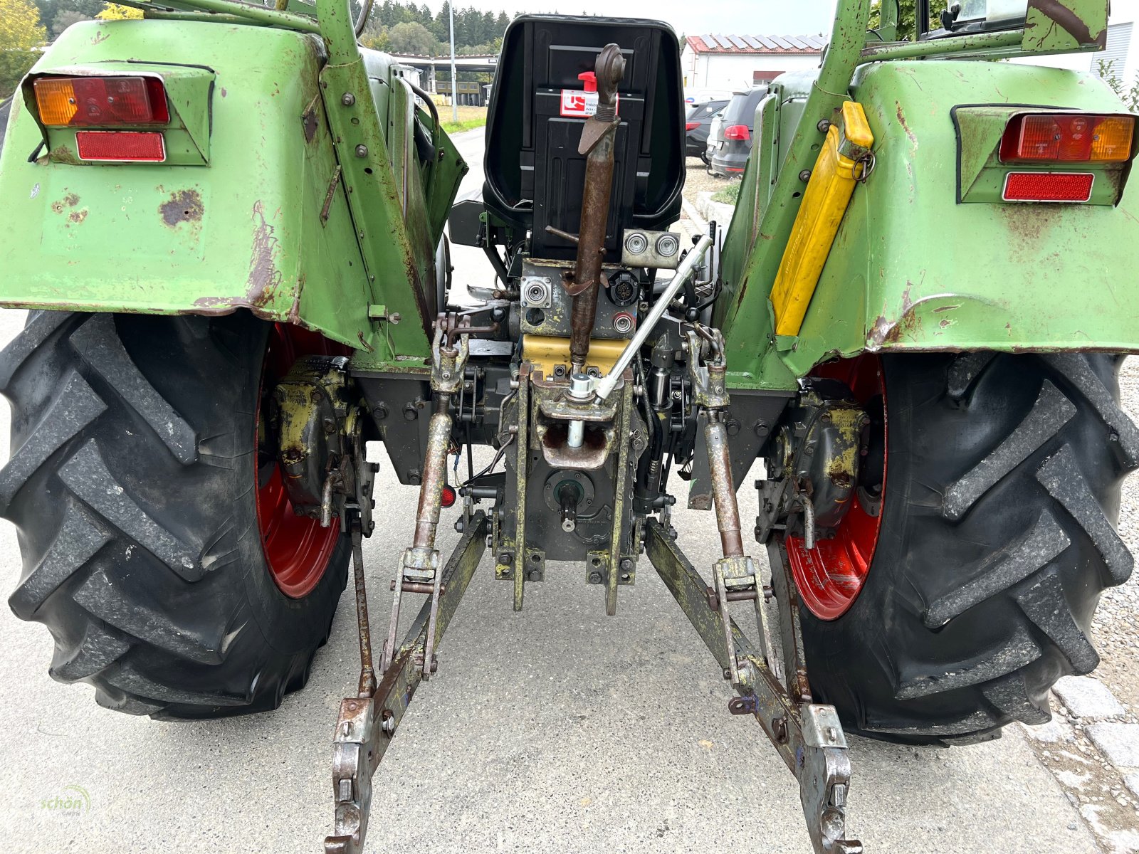 Traktor des Typs Fendt 105 S Turbomatik mit Servolenkung und 1 dw und 1 ew Steuergerät, Gebrauchtmaschine in Burgrieden (Bild 5)