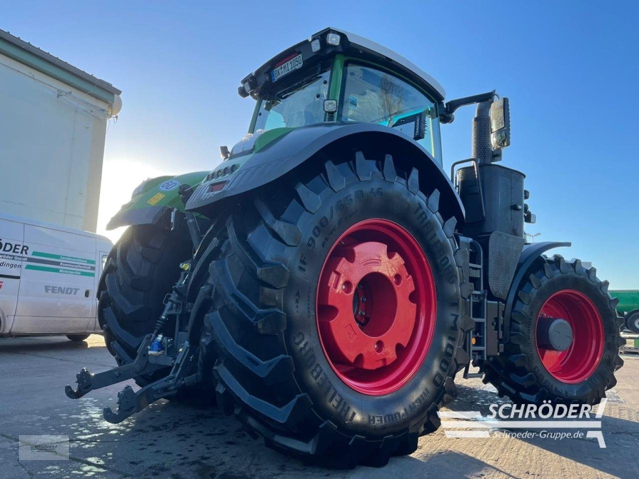 Traktor van het type Fendt 1050 GEN2 PROFI PLUS, Gebrauchtmaschine in Langenweddingen (Foto 2)