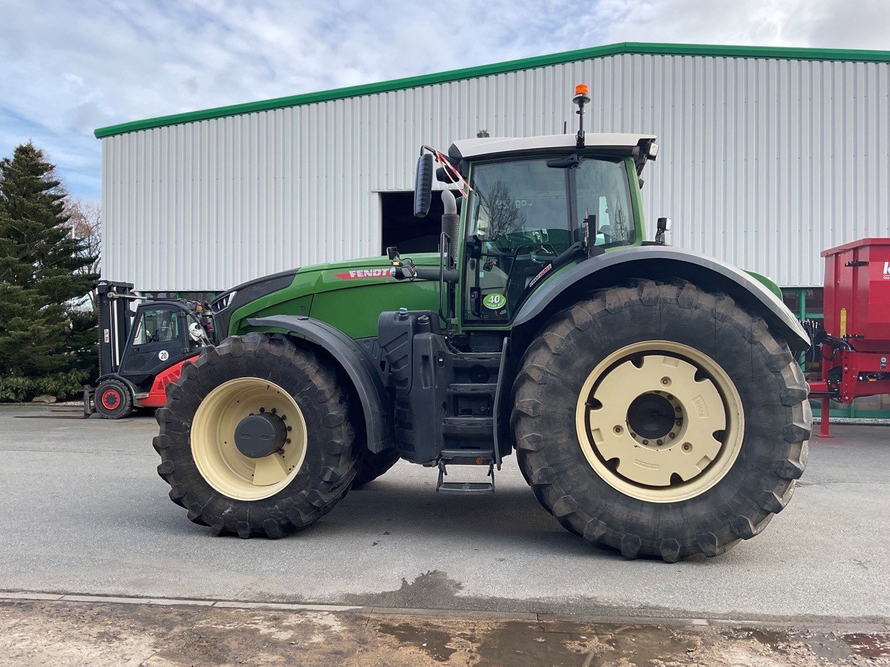 Traktor типа Fendt 1050 Vario Gen2 ProfiPlus, Gebrauchtmaschine в Husum (Фотография 2)