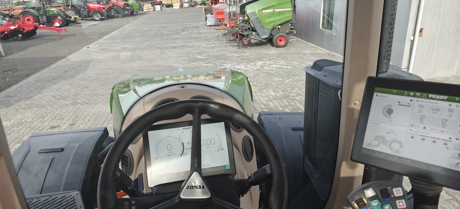 Traktor a típus Fendt 1050 Vario Gen3 Profi Plus, Gebrauchtmaschine ekkor: Orţişoara (Kép 9)