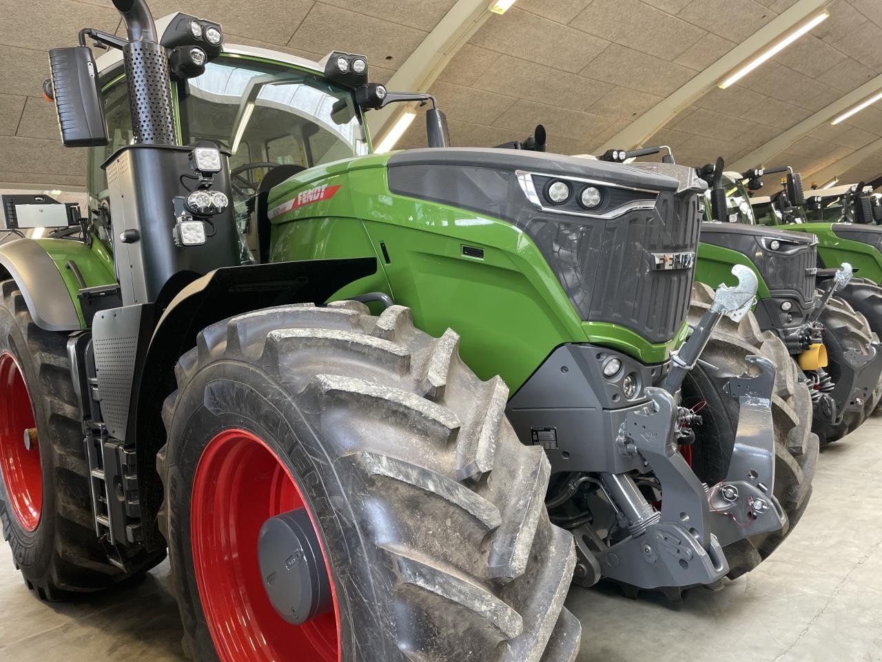 Traktor of the type Fendt 1050 VARIO GEN3, Gebrauchtmaschine in Grindsted (Picture 4)