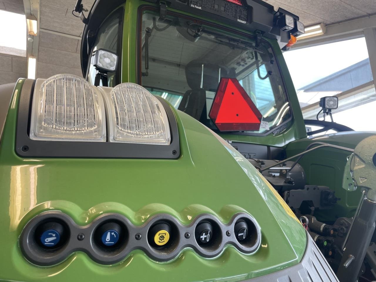 Traktor типа Fendt 1050 VARIO GEN3, Gebrauchtmaschine в Grindsted (Фотография 6)