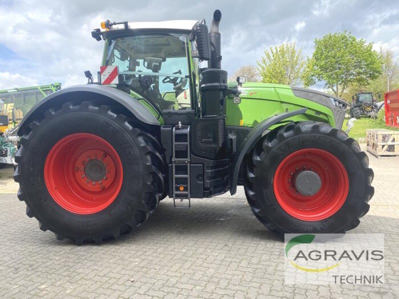 Traktor van het type Fendt 1050 VARIO S4 PROFI PLUS, Gebrauchtmaschine in Nartum (Foto 22)