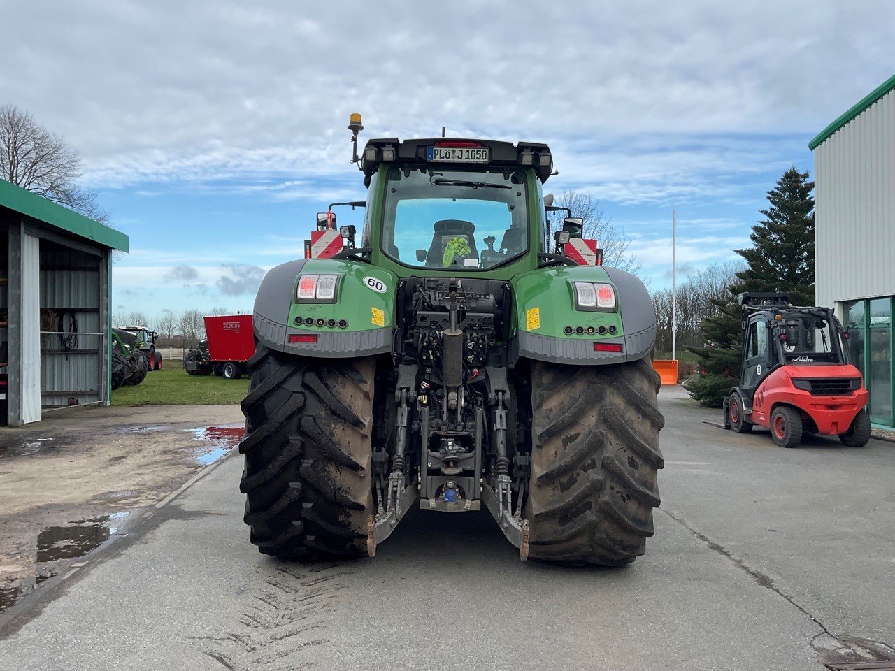 Traktor Türe ait Fendt 1050 Vario S4 ProfiPlus, Gebrauchtmaschine içinde Husum (resim 5)