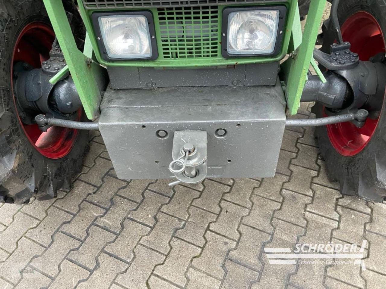 Traktor van het type Fendt 108 S, Gebrauchtmaschine in Wildeshausen (Foto 8)