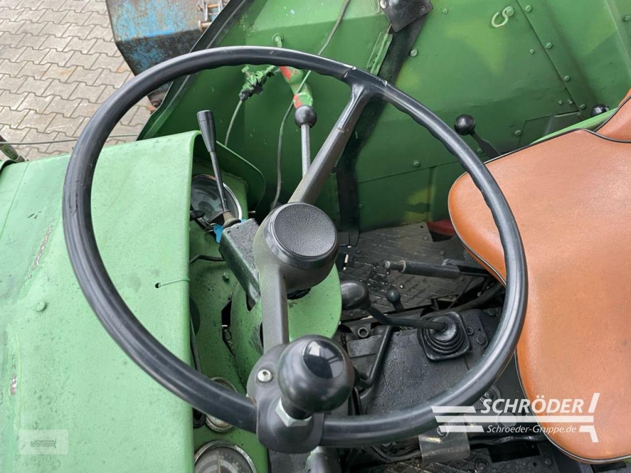 Traktor van het type Fendt 108 S, Gebrauchtmaschine in Wildeshausen (Foto 12)