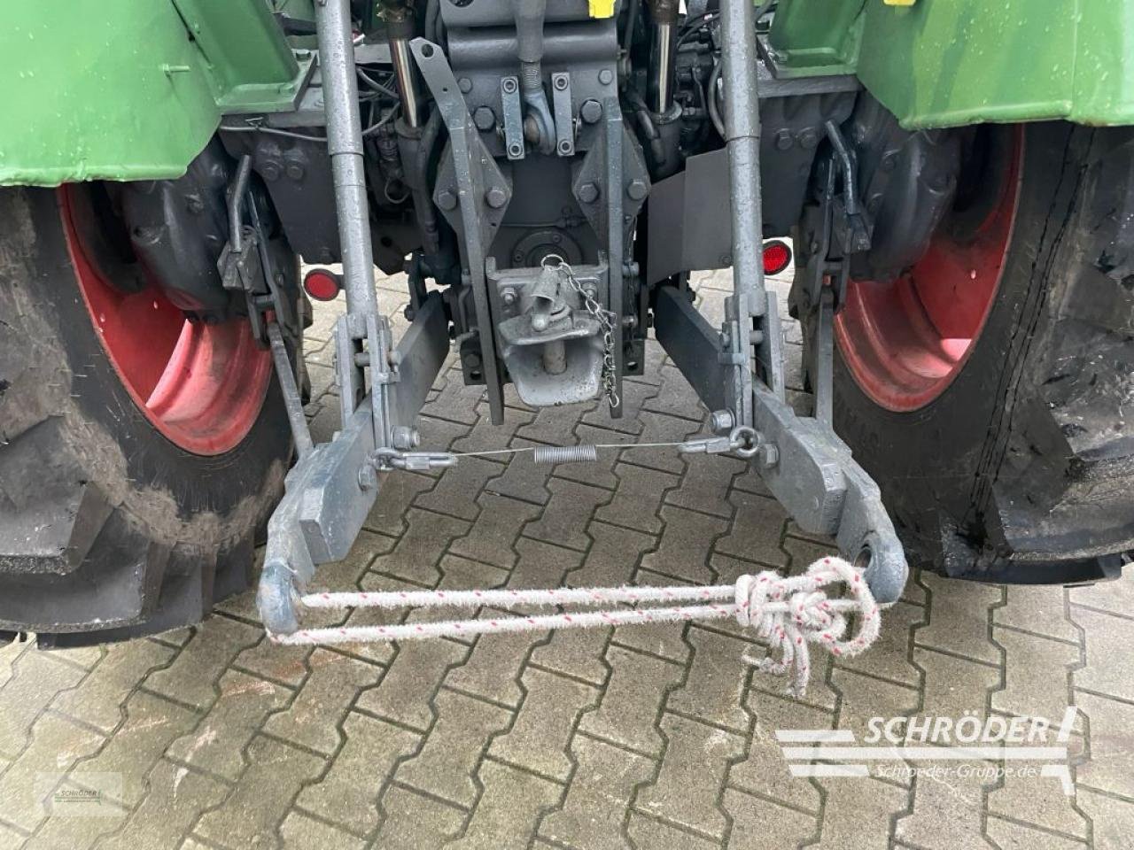 Traktor van het type Fendt 108 S, Gebrauchtmaschine in Wildeshausen (Foto 18)