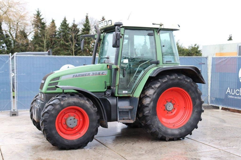 Traktor του τύπου Fendt 118/2, Gebrauchtmaschine σε Antwerpen (Φωτογραφία 10)