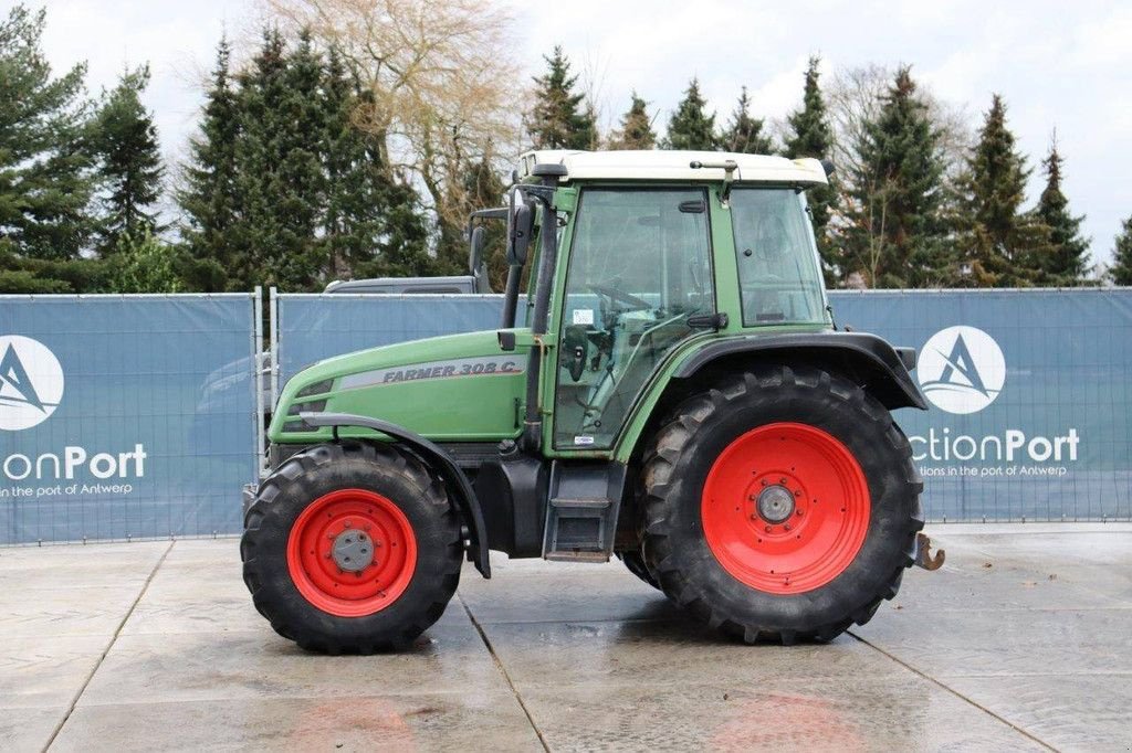 Traktor του τύπου Fendt 118/2, Gebrauchtmaschine σε Antwerpen (Φωτογραφία 1)