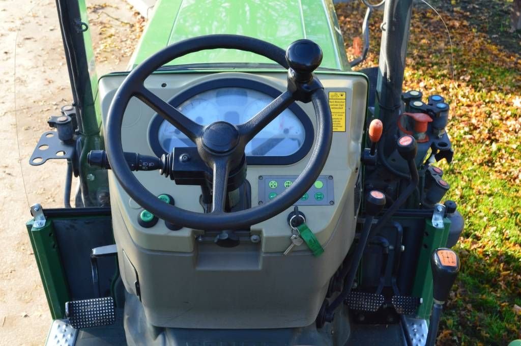 Traktor of the type Fendt 206 VA Cabrio Smalspoor/fruitteelttractor, Gebrauchtmaschine in Erichem (Picture 2)