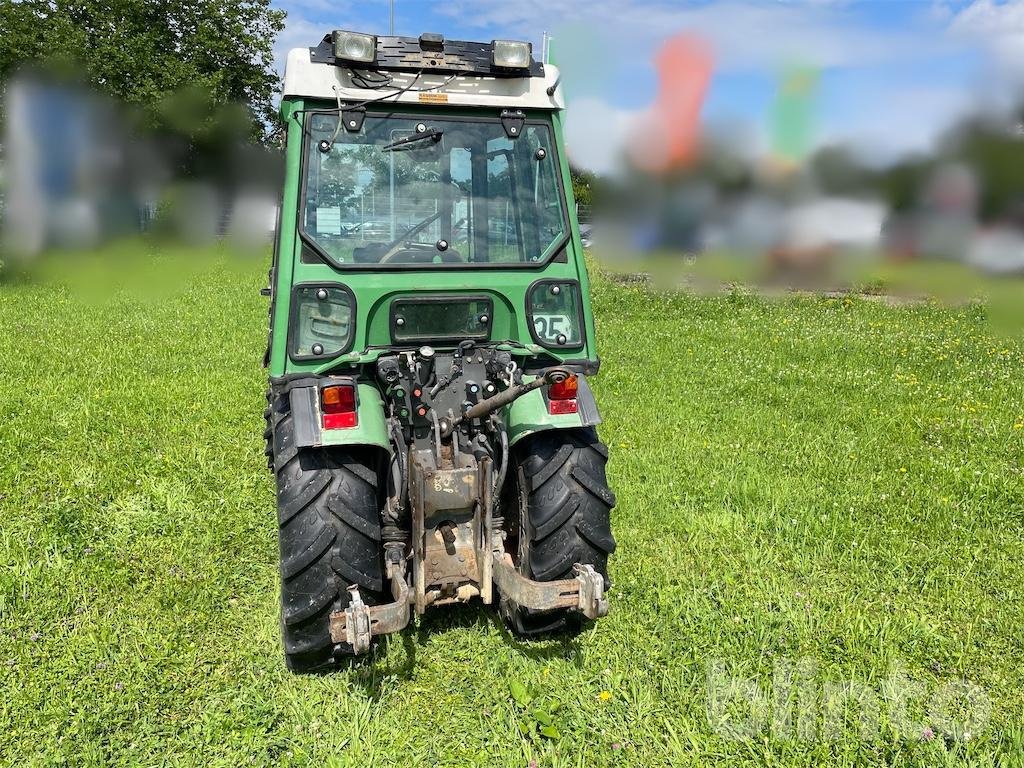 Traktor типа Fendt 207 V, Gebrauchtmaschine в Düsseldorf (Фотография 4)