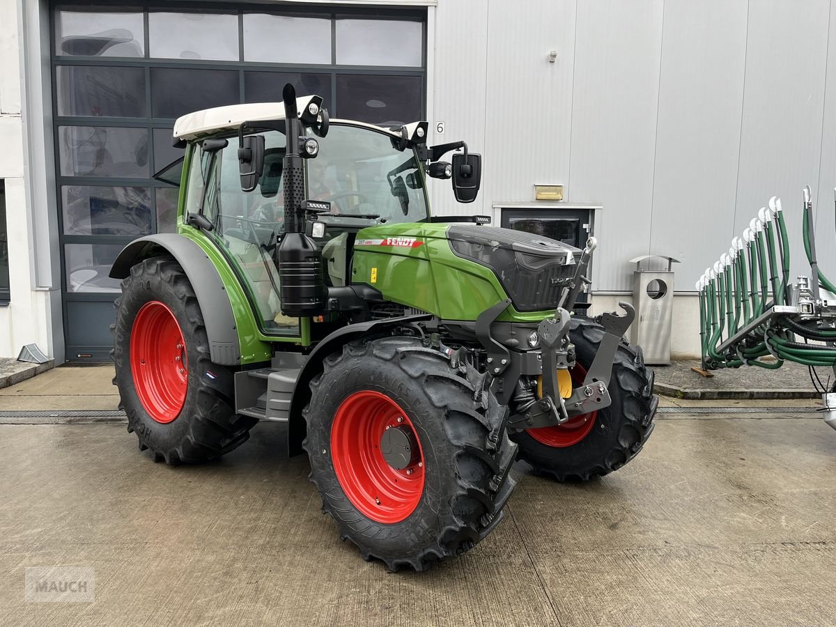 Traktor van het type Fendt 207 Vario (FendtONE), Vorführmaschine in Burgkirchen (Foto 1)