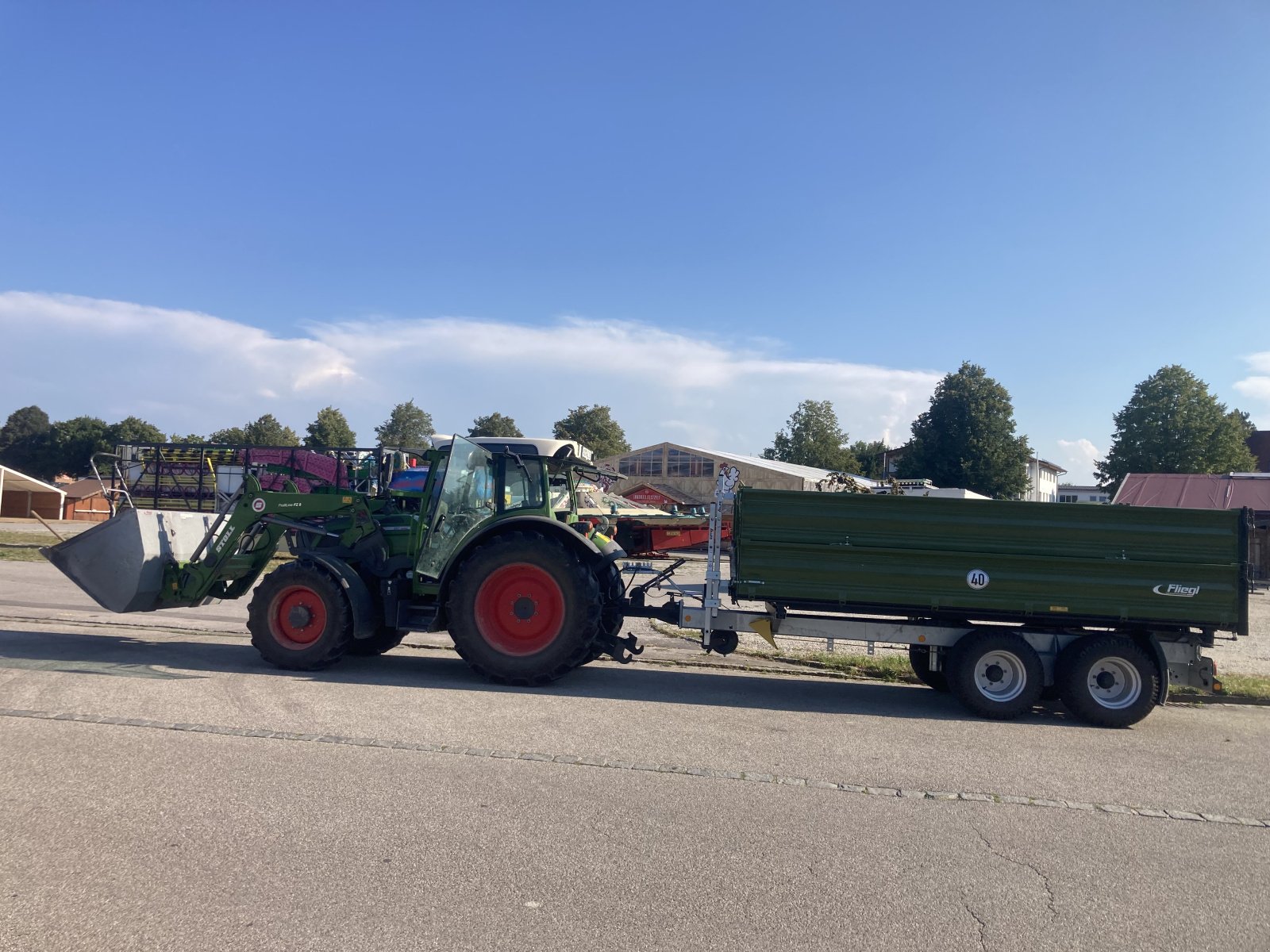 Traktor Türe ait Fendt 207 Vario TMS, Gebrauchtmaschine içinde Tüßling (resim 1)