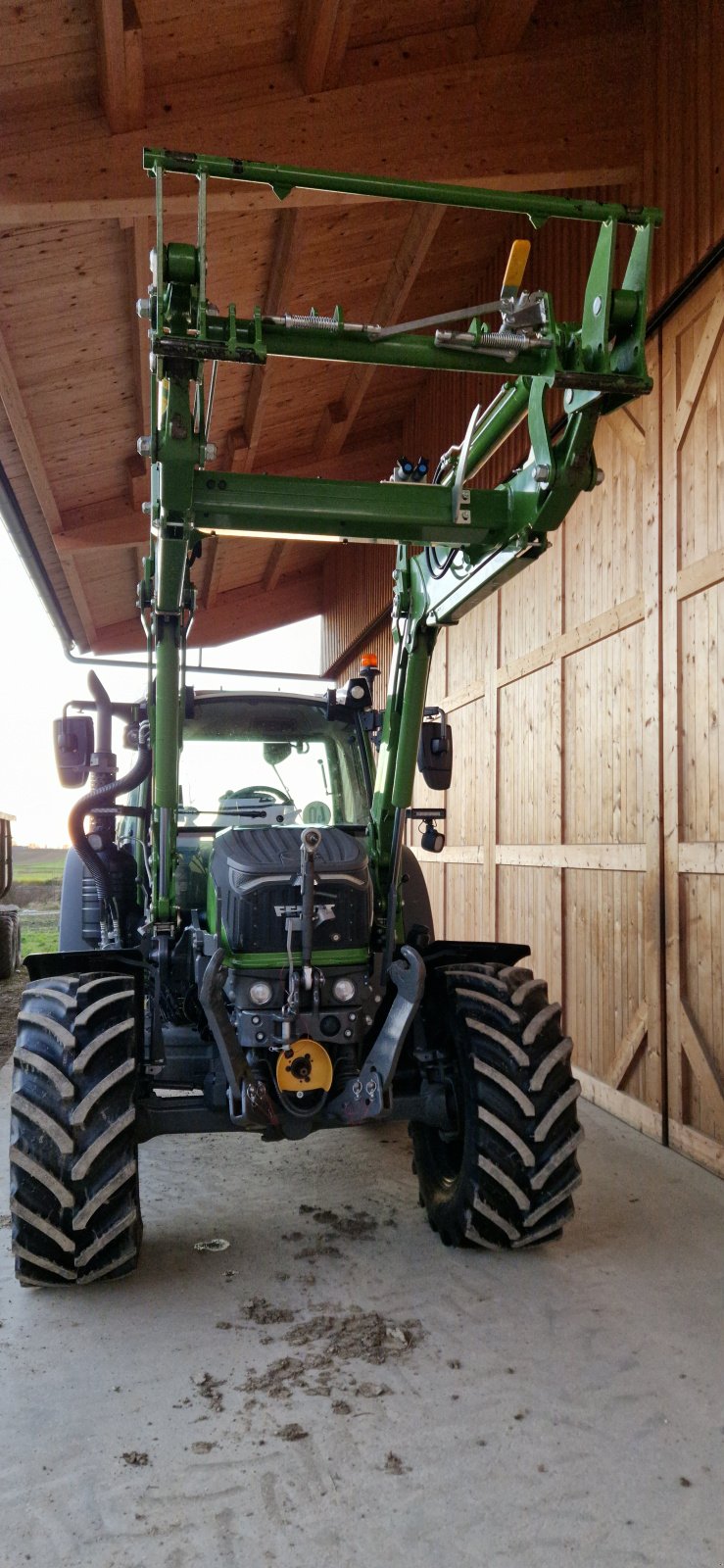 Traktor des Typs Fendt 207 Vario TMS, Gebrauchtmaschine in Ried (Bild 5)