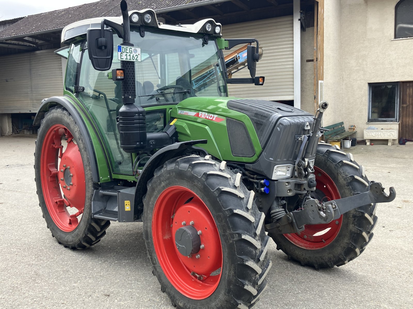 Traktor typu Fendt 207 Vario TMS, Gebrauchtmaschine v Wallerfing (Obrázek 2)