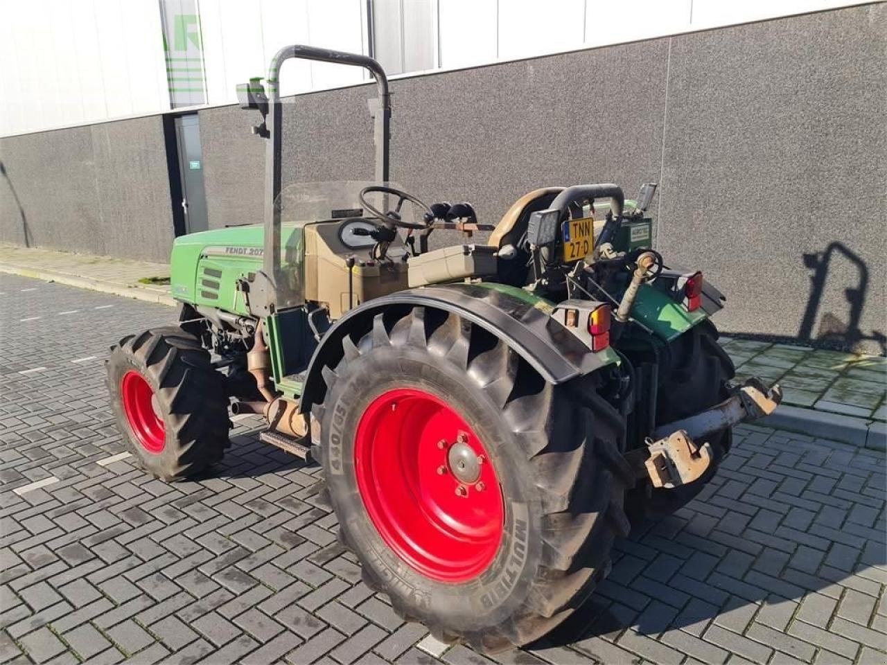 Traktor van het type Fendt 207v cabrio V, Gebrauchtmaschine in gg VEGHEL (Foto 11)