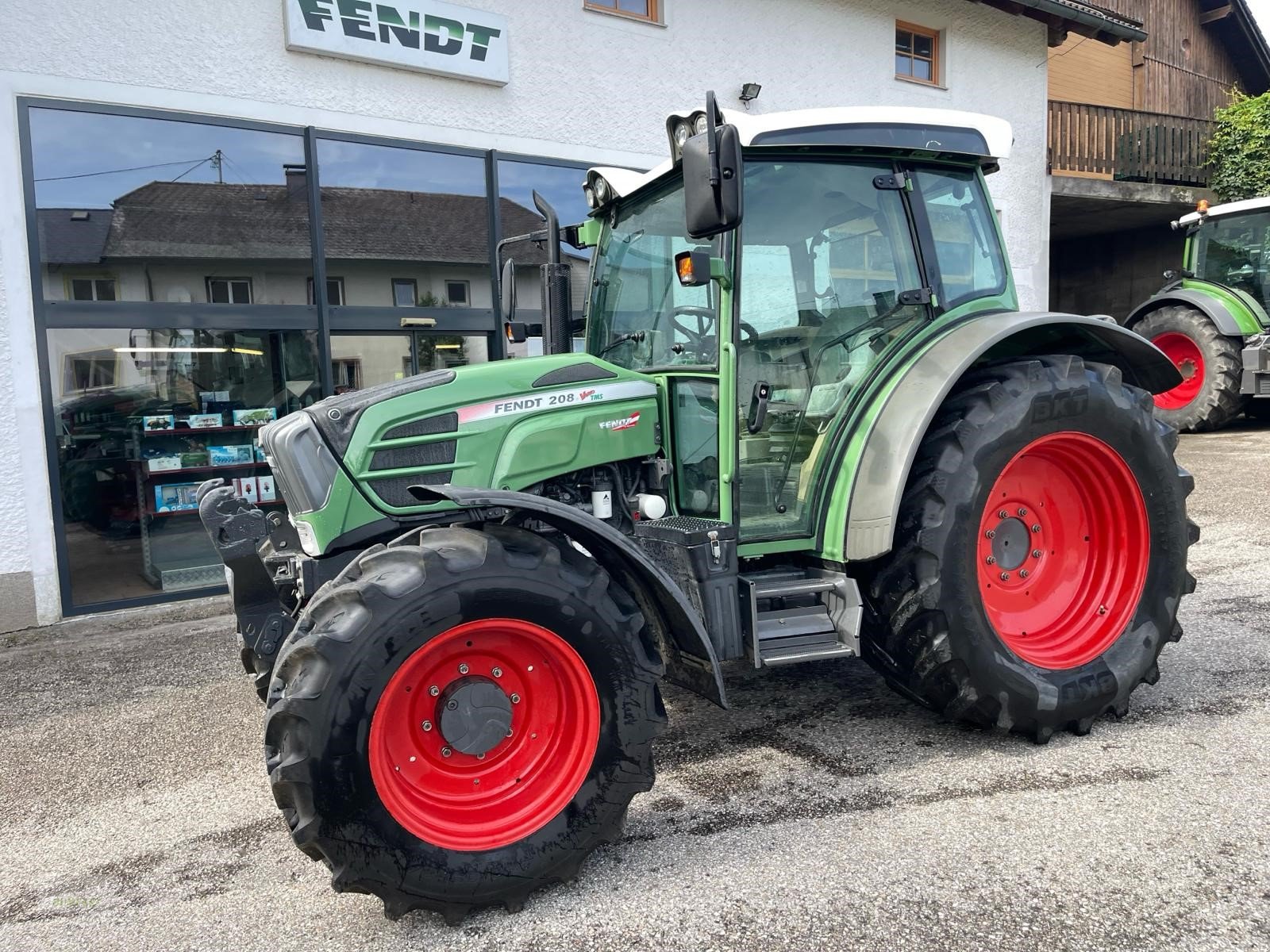 Traktor des Typs Fendt 208 V, Gebrauchtmaschine in Bad Leonfelden (Bild 12)