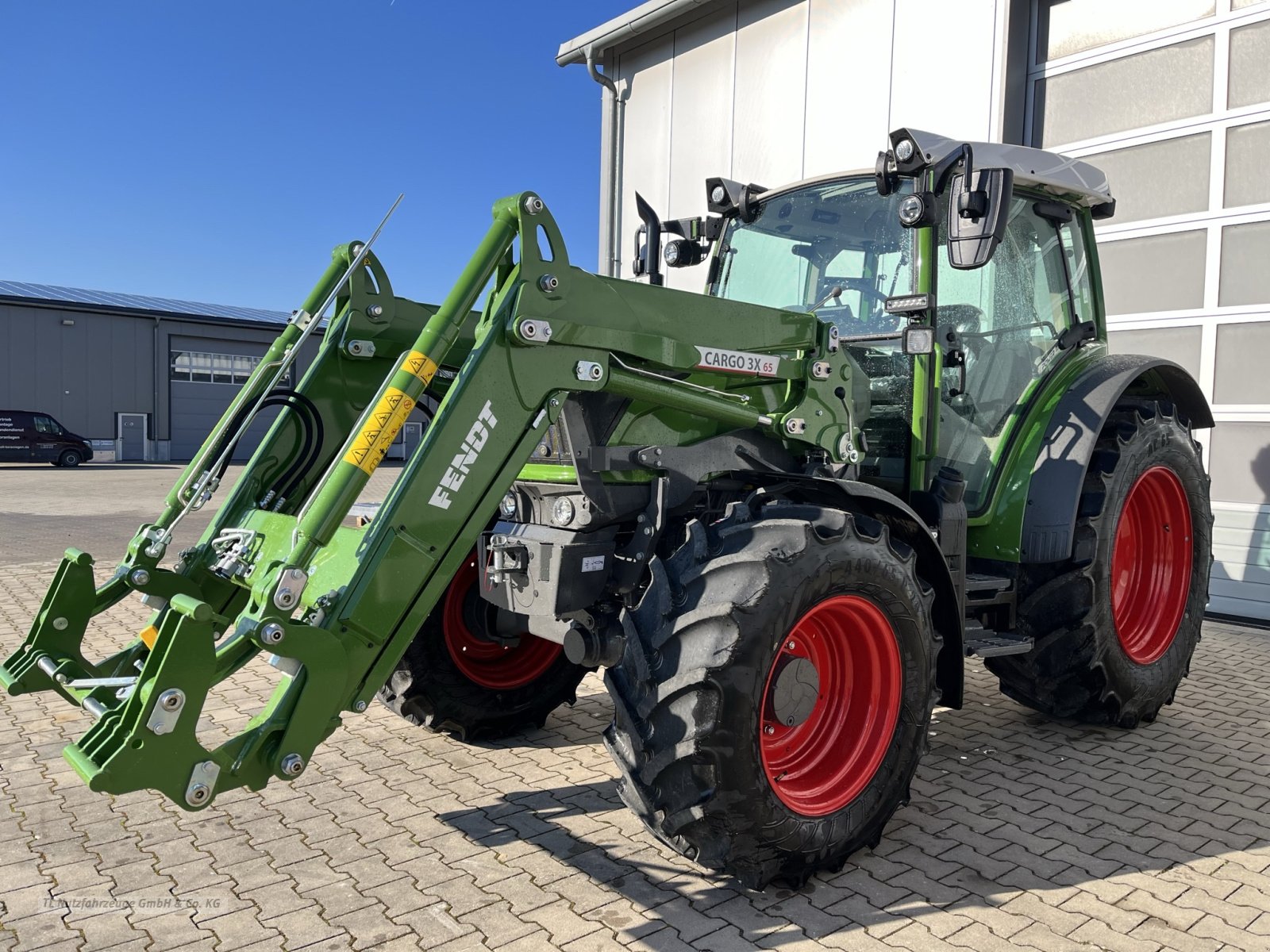 Traktor des Typs Fendt 208 VARIO TMS, Gebrauchtmaschine in Röttenbach (Bild 1)