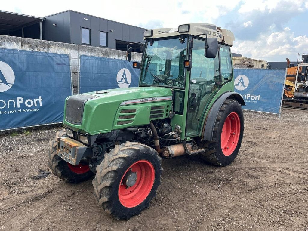 Traktor типа Fendt 208, Gebrauchtmaschine в Antwerpen (Фотография 1)