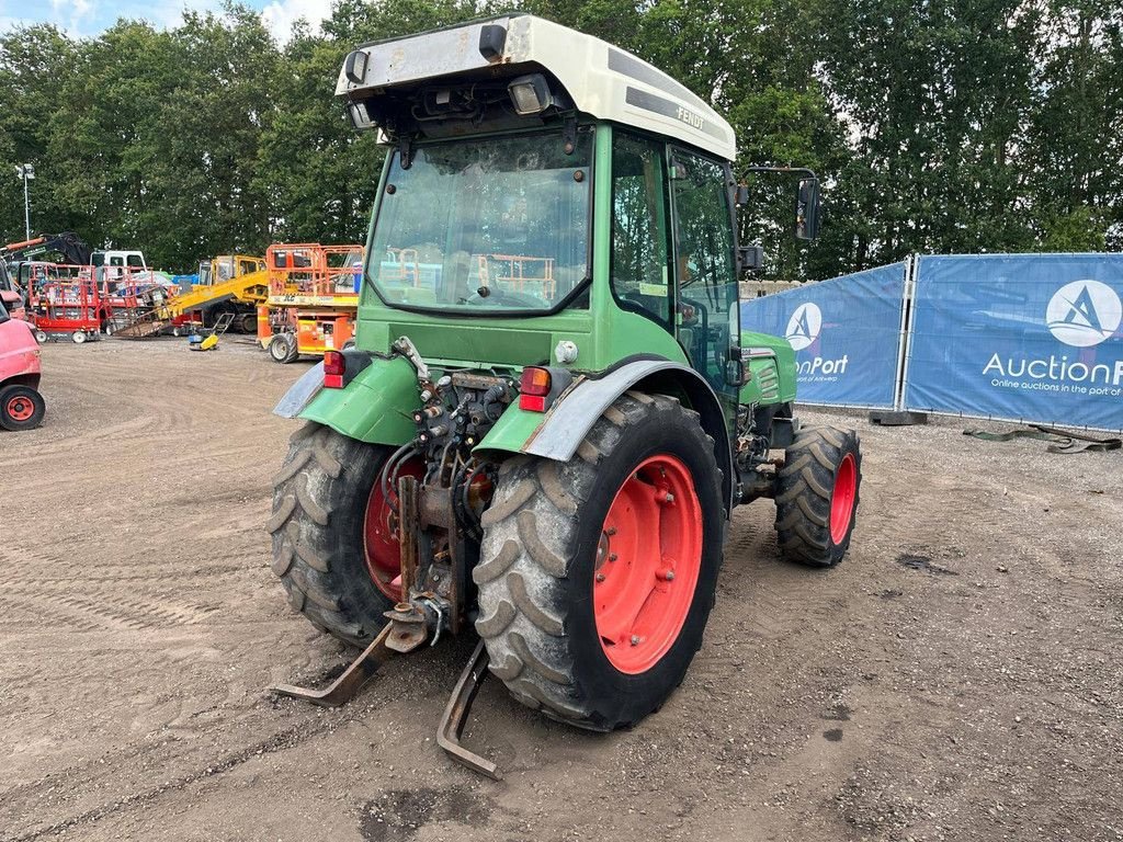 Traktor типа Fendt 208, Gebrauchtmaschine в Antwerpen (Фотография 5)