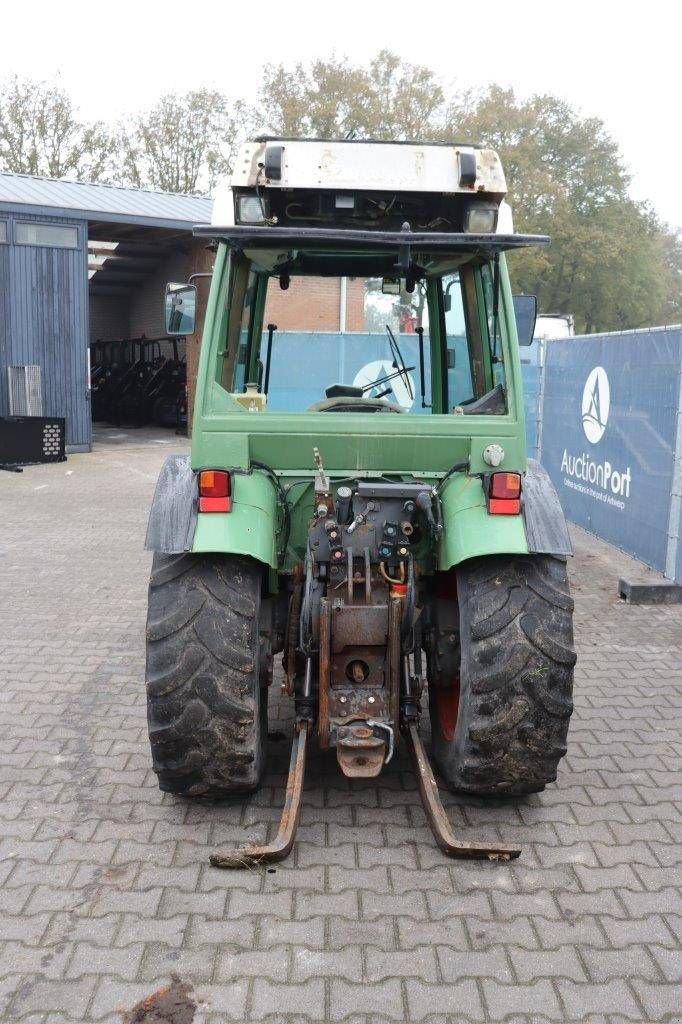 Traktor типа Fendt 208, Gebrauchtmaschine в Antwerpen (Фотография 5)