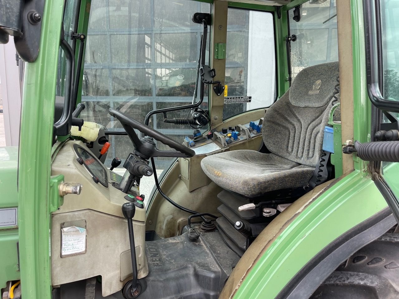 Traktor del tipo Fendt 208F Smalspoor trekker, Gebrauchtmaschine In Holten (Immagine 5)