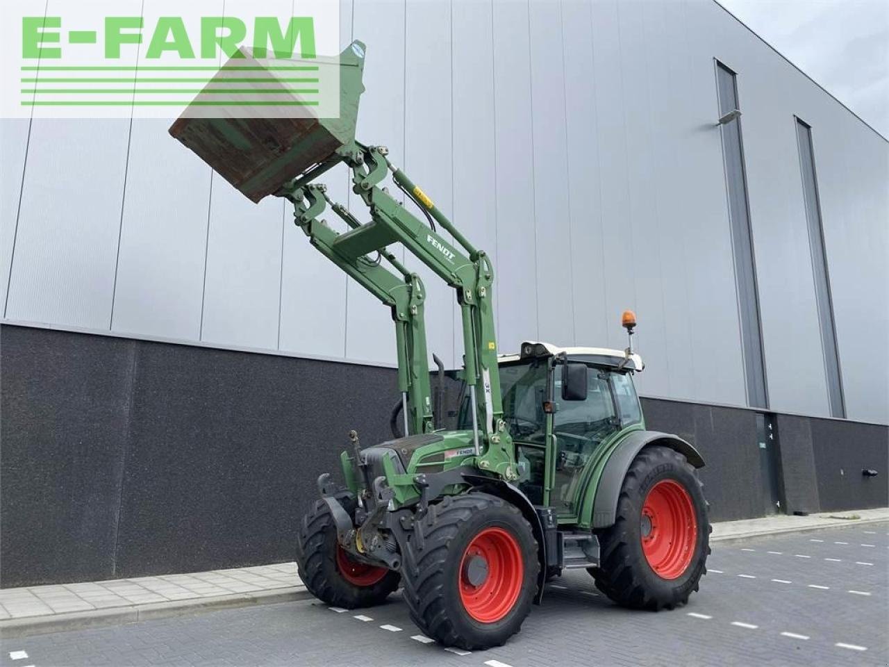 Traktor van het type Fendt 208s vario tms, Gebrauchtmaschine in gg VEGHEL (Foto 17)