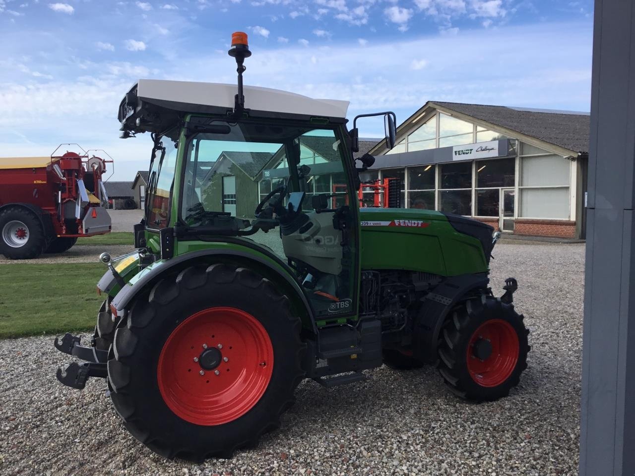 Traktor типа Fendt 209 F VARIO GEN 3, Gebrauchtmaschine в Grindsted (Фотография 4)