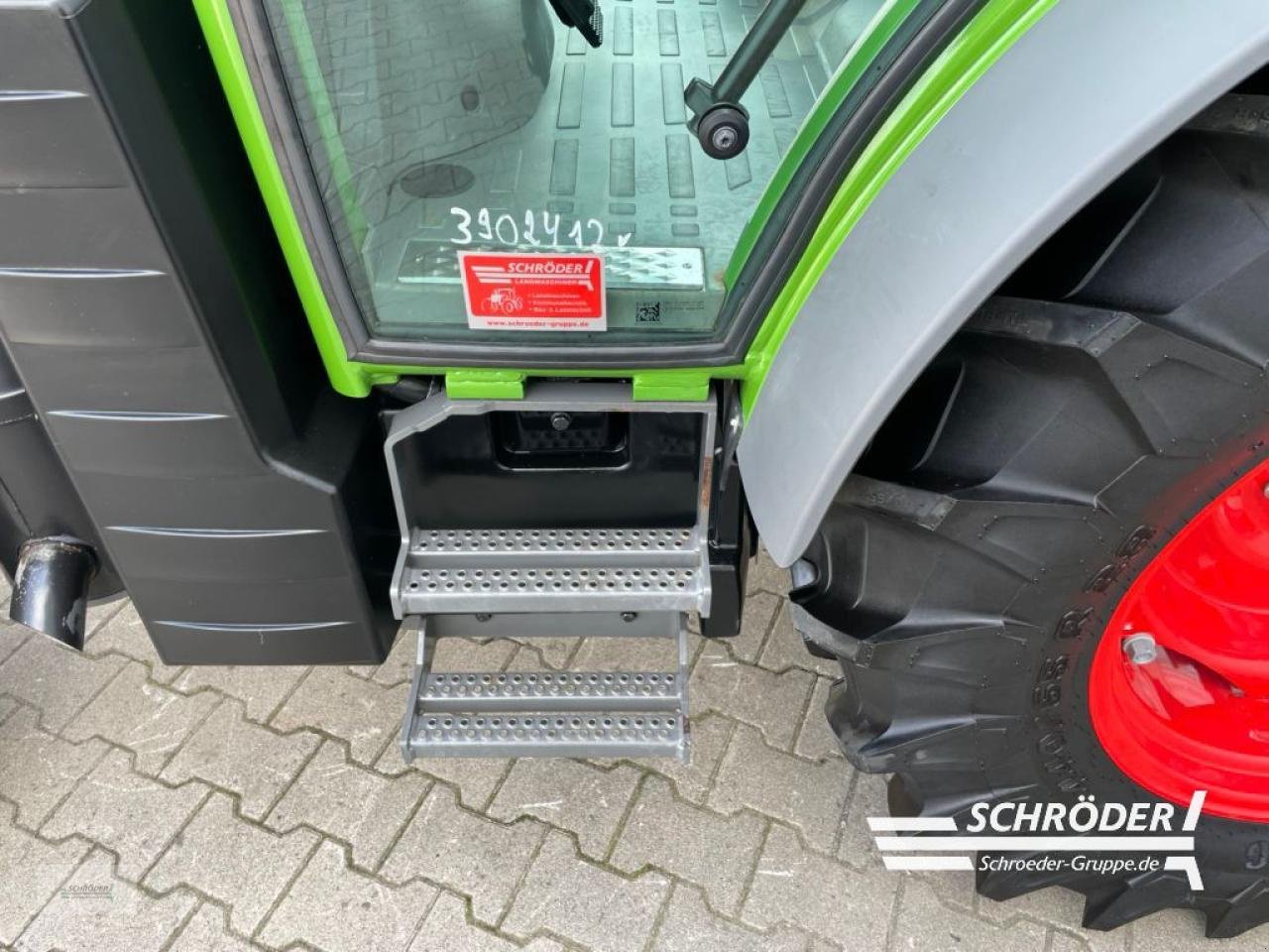 Traktor Türe ait Fendt 209 F VARIO GEN3 POWER, Gebrauchtmaschine içinde Wildeshausen (resim 16)